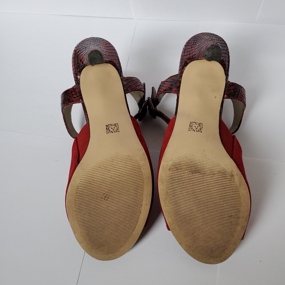 ANNE KLEIN red heeled sandals size 7.5M - Picture 4 of 8